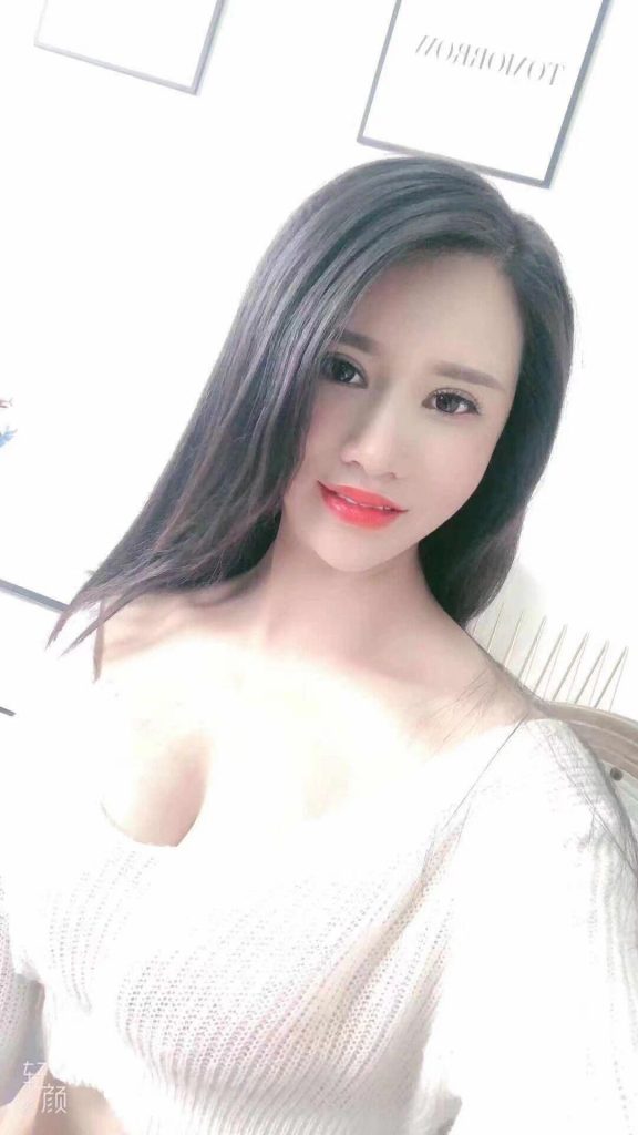 体验楚楚，天然E胸，附图！-金凤楼
