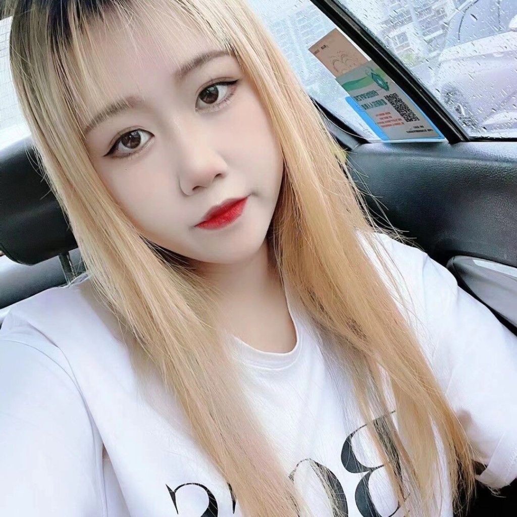 出击邓邓妹子-金凤楼