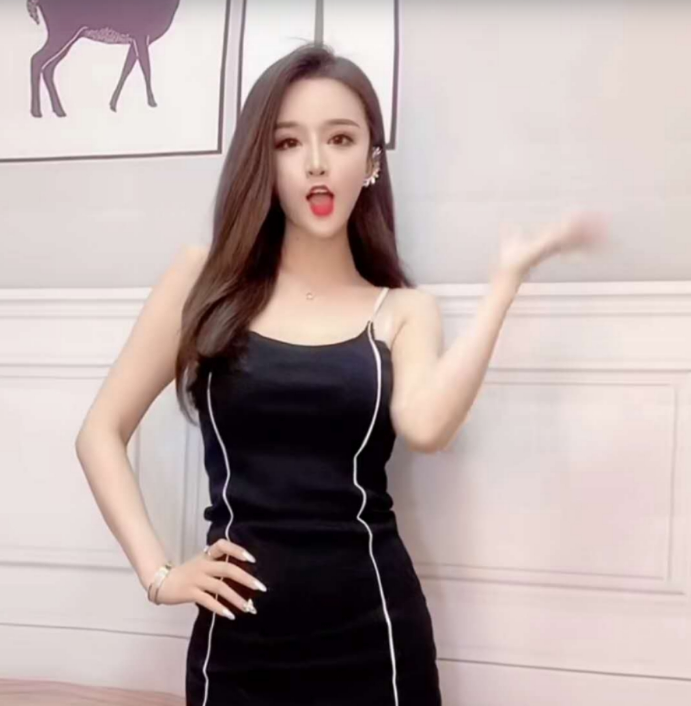 刚出道的妹妹-金凤楼