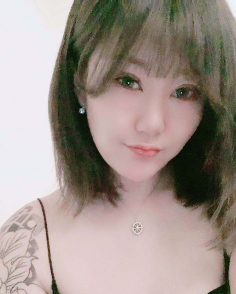可以三通口爆吞精的年轻极品-金凤楼