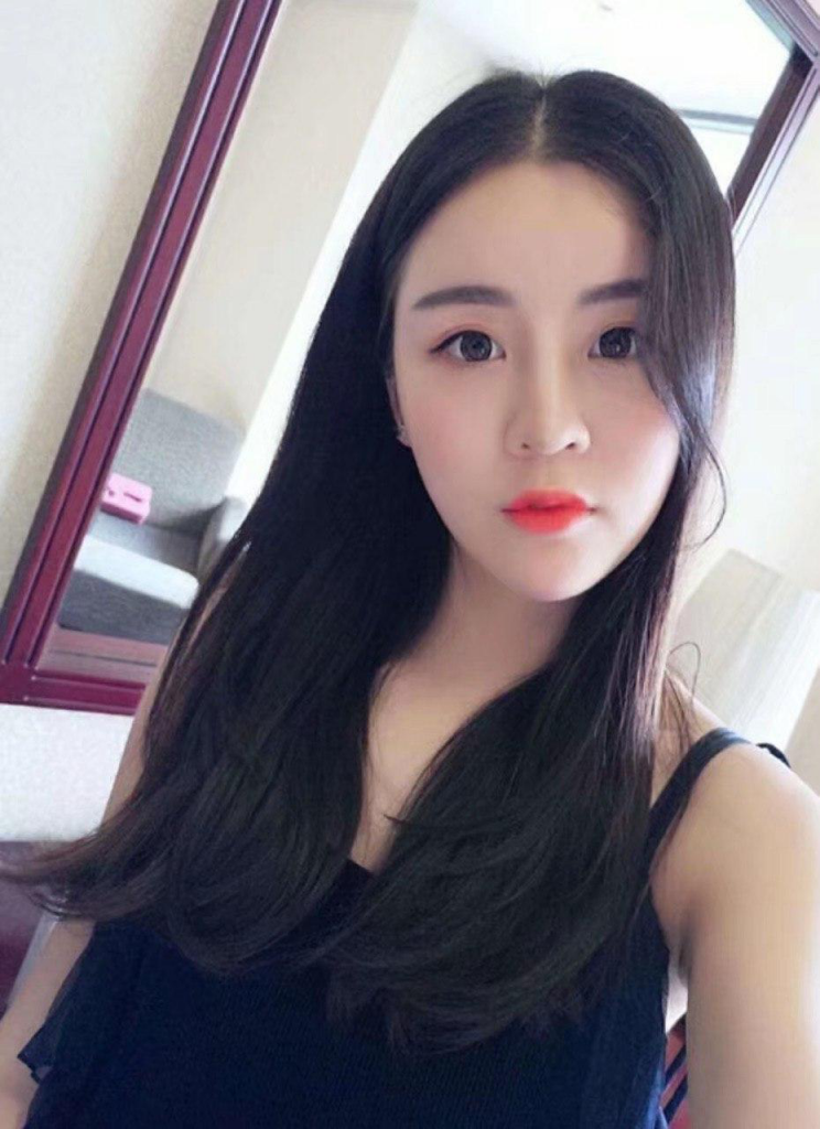 可爱的服务型妹子-金凤楼