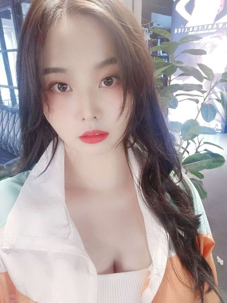 徐汇米婷-金凤楼