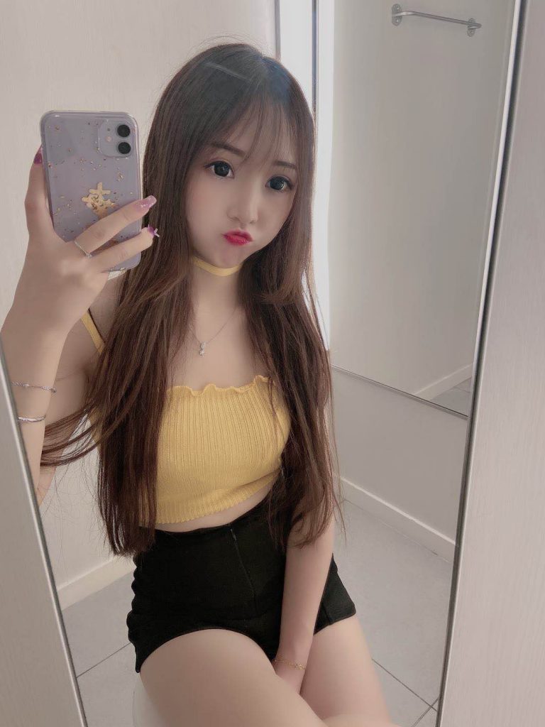 性感可爱型的00后妹妹-金凤楼