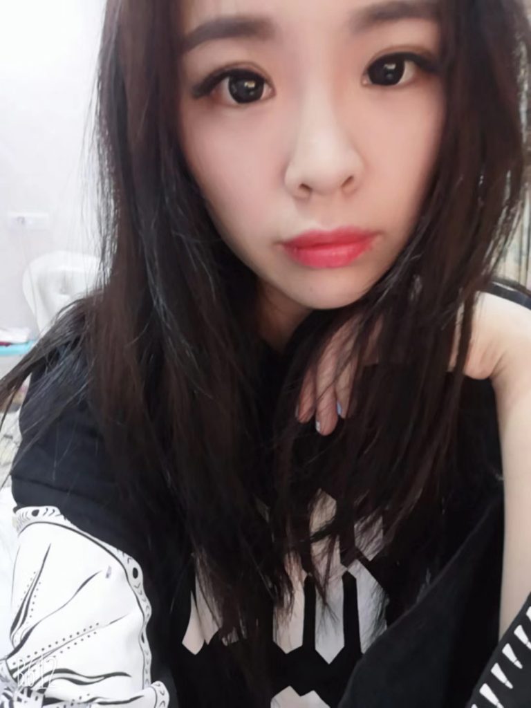 文艺小女神 情趣十足-金凤楼
