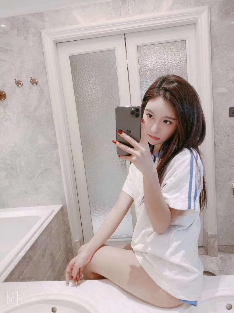 朋友推荐的 口活很仔细 长相不错-金凤楼