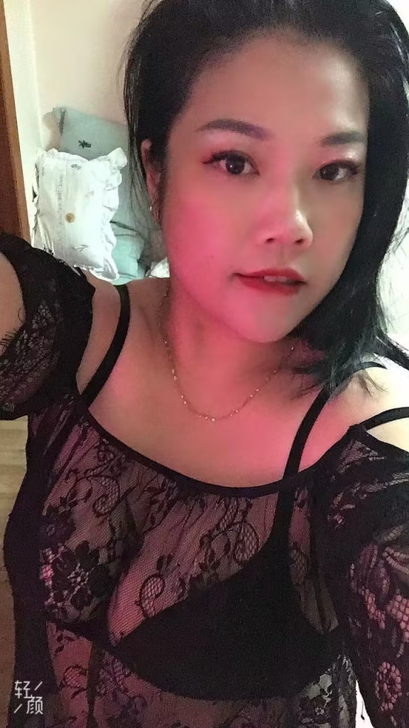 服务员豆豆-金凤楼
