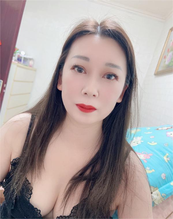 武圣东里白皙少妇-金凤楼