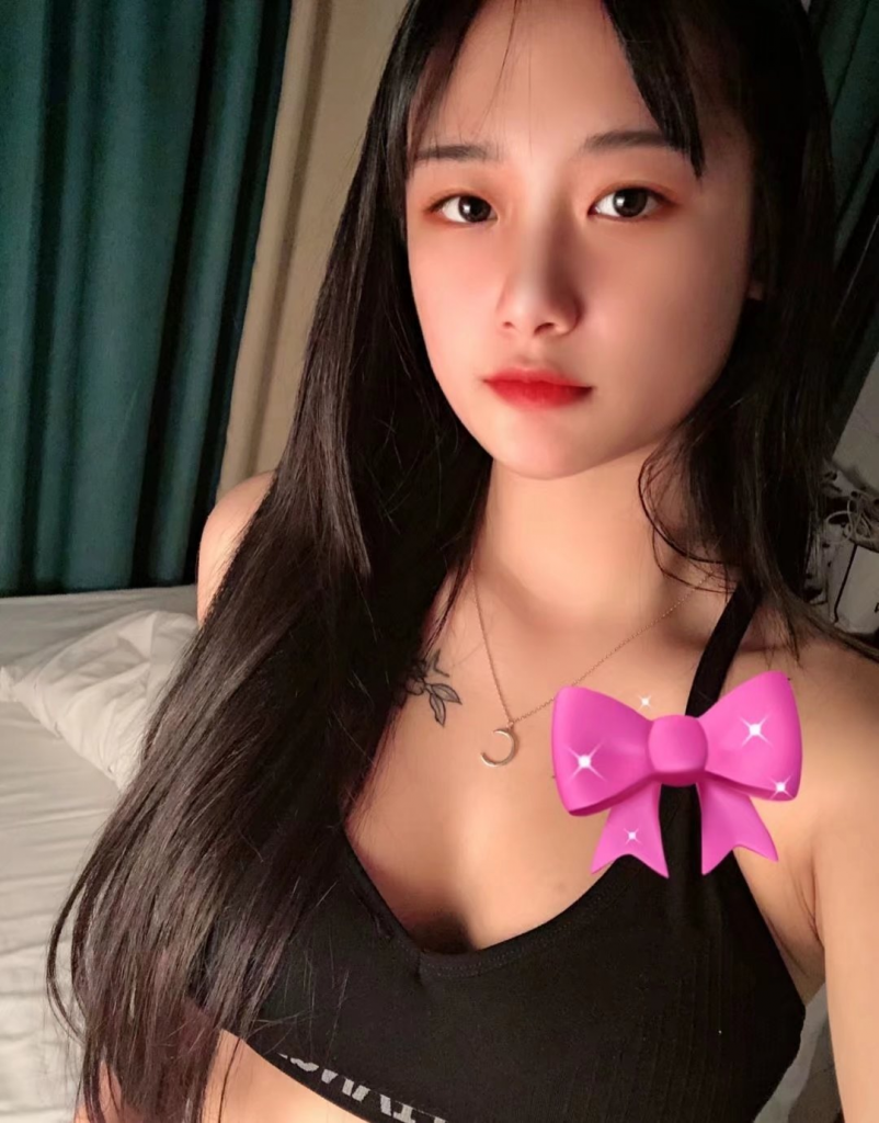 蒲黄榆清纯可爱美女-金凤楼