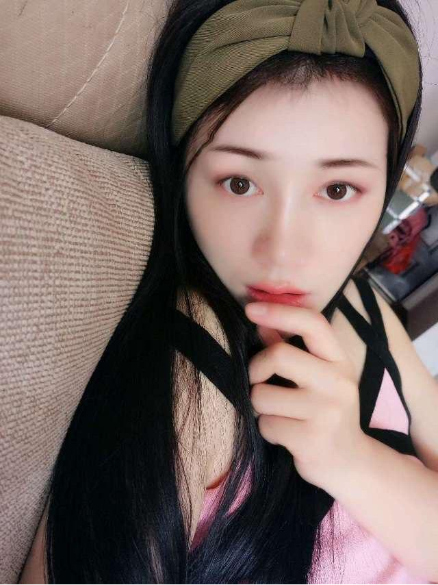 身材相当惹火的私人教练-金凤楼
