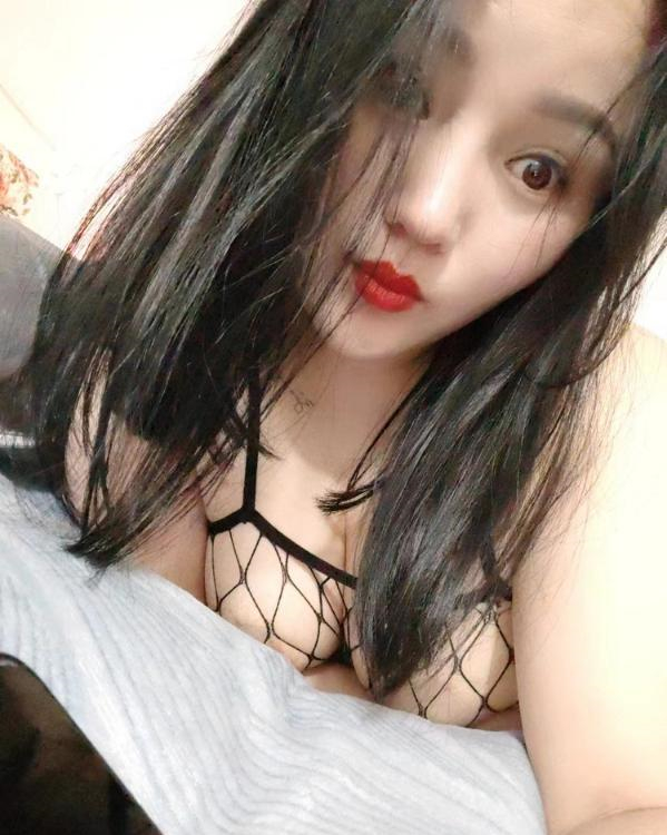 长宁爆乳微坦小姐姐-金凤楼