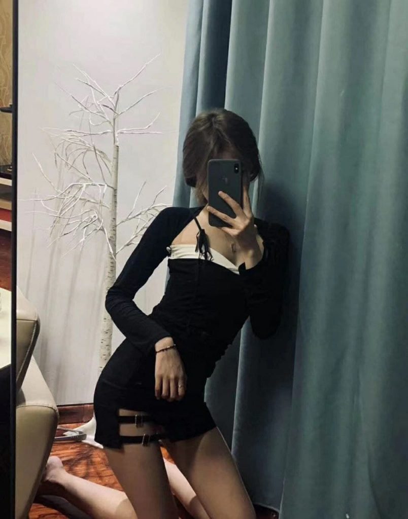上门服务,先服务后收费00后的骚妹子