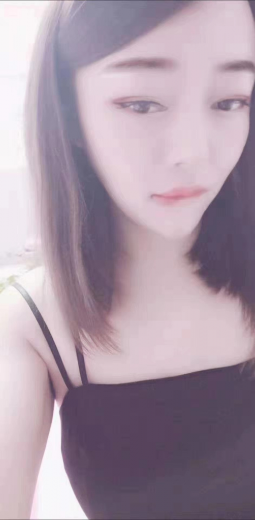 大胸服务系的妹子