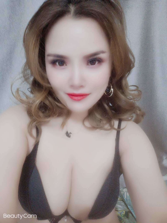 是骚妇不是熟妇!寂寞小女人求关爱的感觉特爽