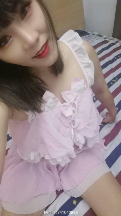 欲女的战斗力,饥渴度百分百。都是她干你,五张泻火