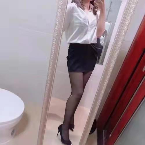 热情火辣的熟女