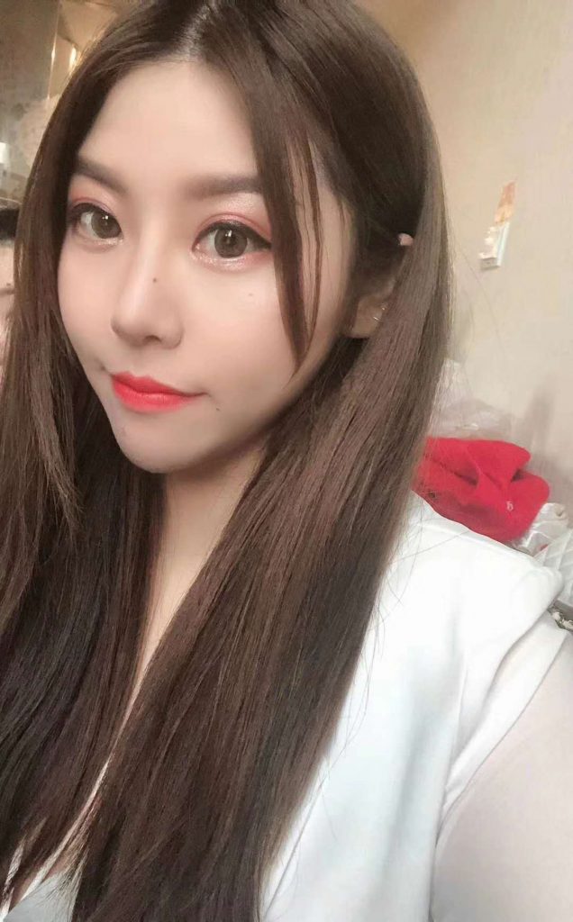 高端极品兼职新茶在校学生MM,懂事听话不机车